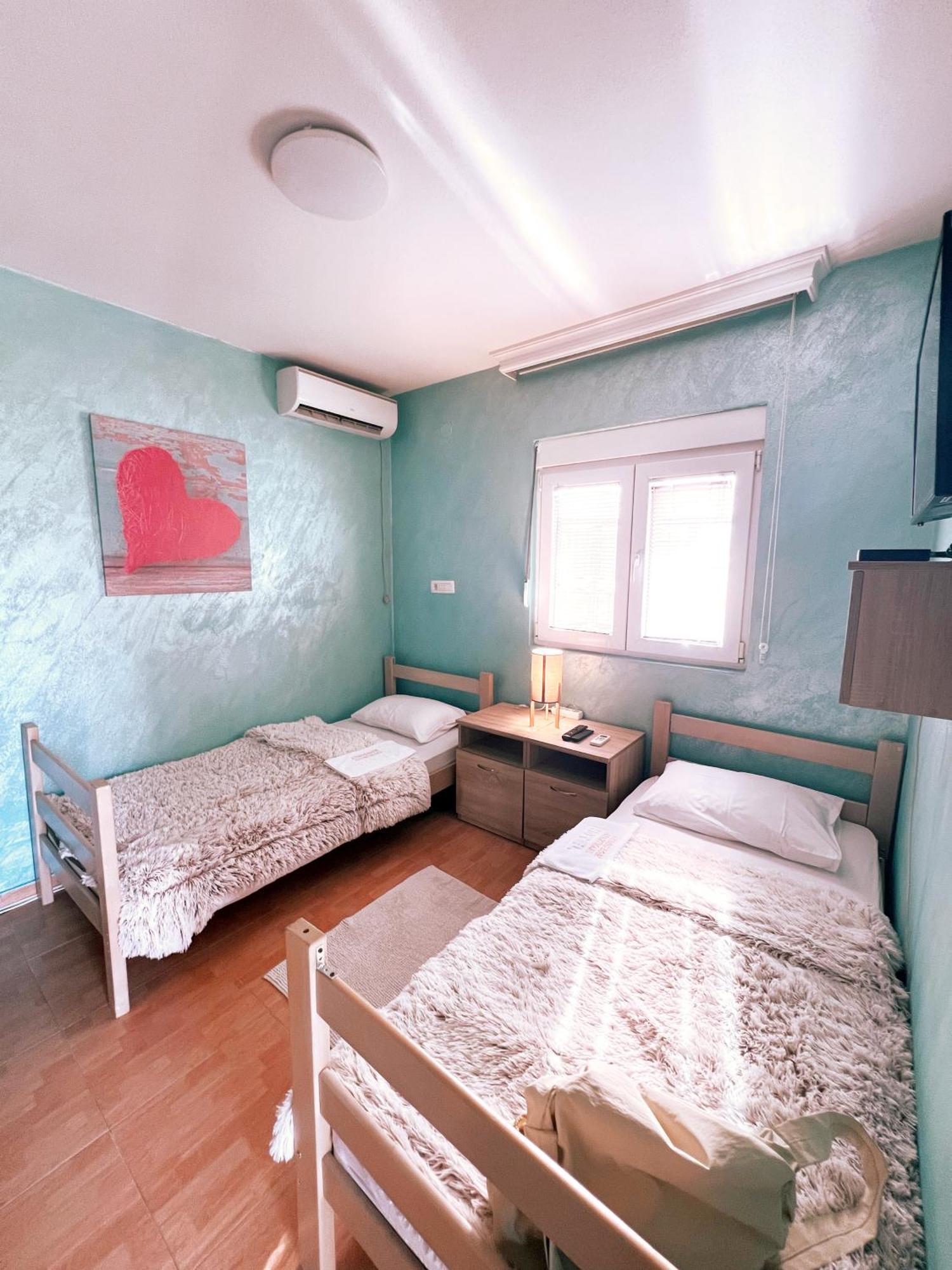 Apartments Aerodrom Podgorica Chambre photo